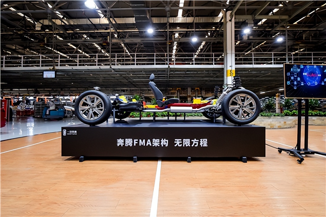 全新奔腾b70长途跋涉,自带爆款潜质10万奔腾b70