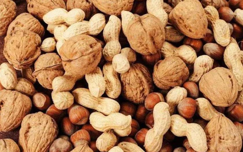 眼睛干涩建议补充什么营养素,眼睛干涩视力模糊吃什么营养品