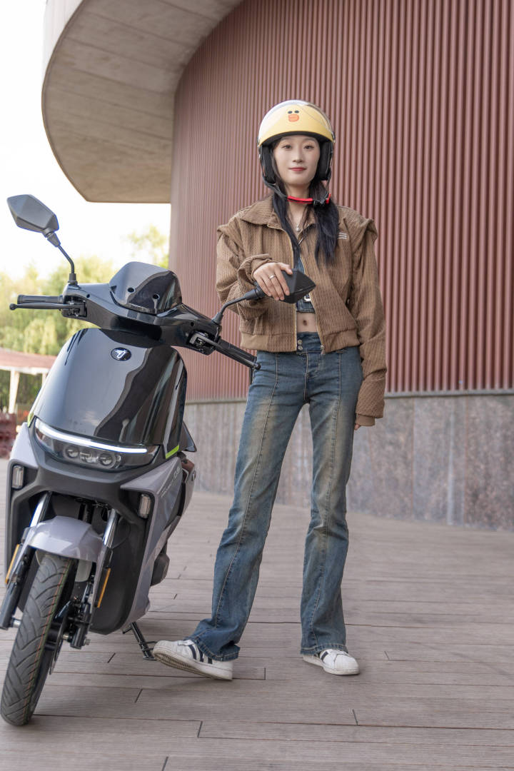 九号电动机械师mmax90支持多大快充,九号电动车机械师mmax90测评