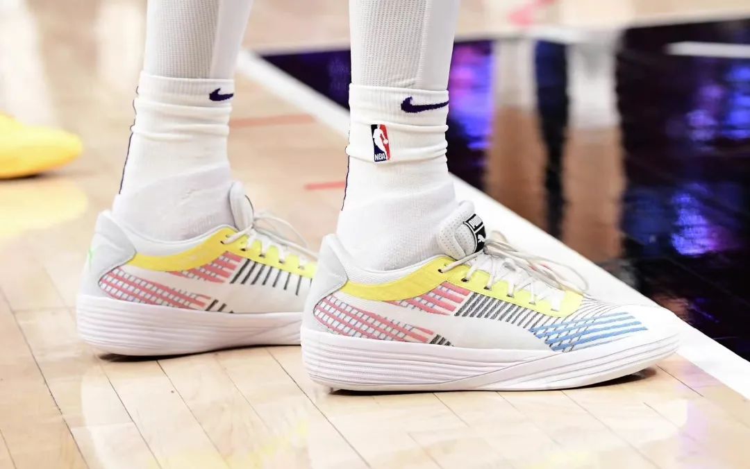 puma发布future足球鞋,新一代pumafuture战靴