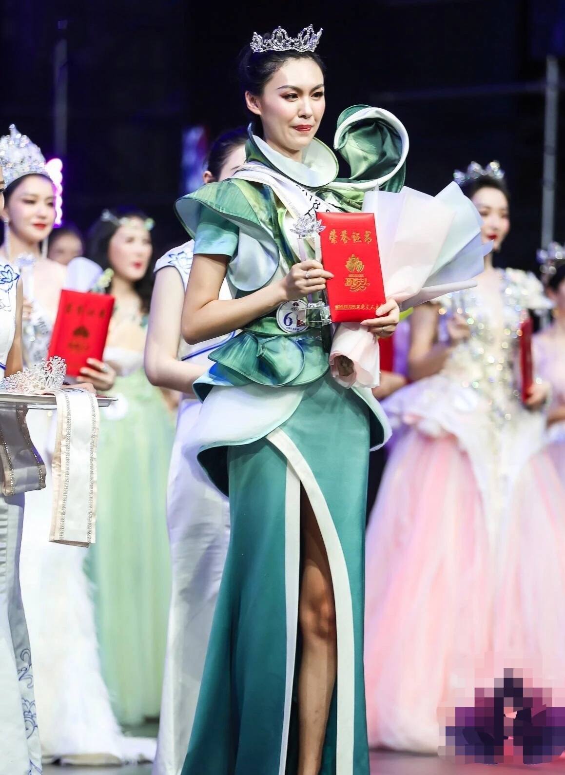 沈阳盲人女孩,沈阳第一女模特是谁