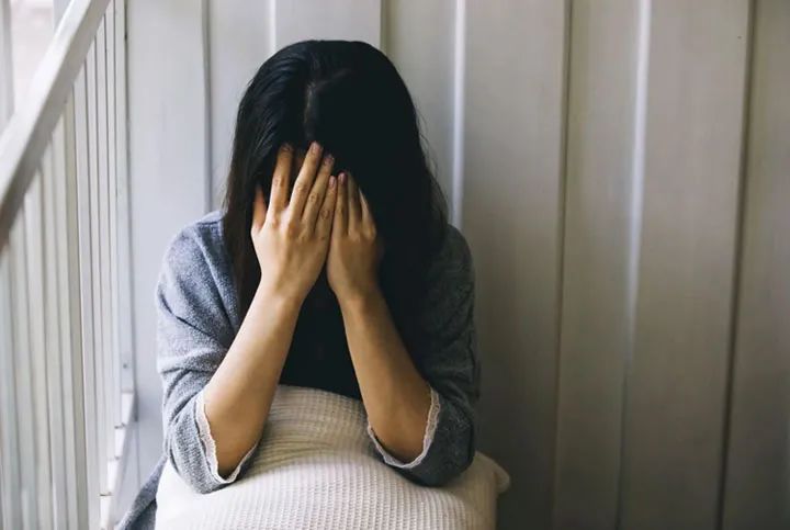 如何开导有抑郁倾向的家人,家人怎样对抑郁患者心理疏导