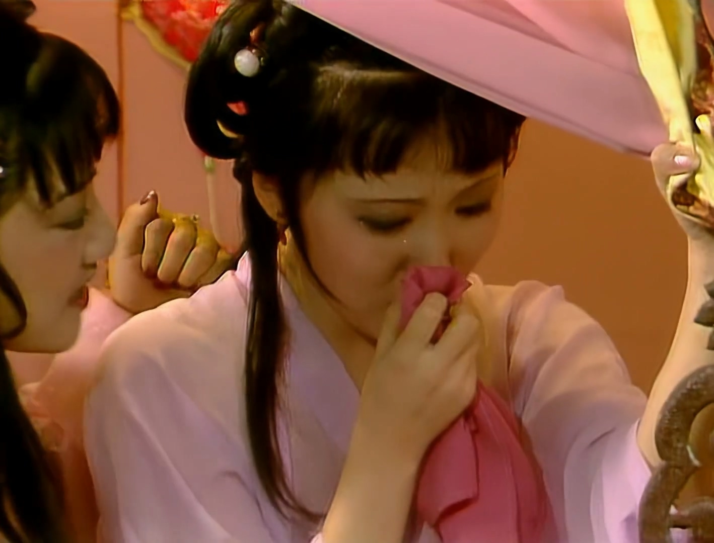 老零聊红楼：第六回收尾，聊聊侯门、真佛、洋钟、炕屏与凤蓉