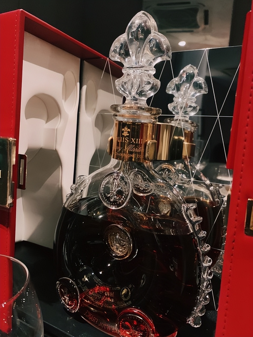 二驴200万消费喝的什么酒,网红二驴花费