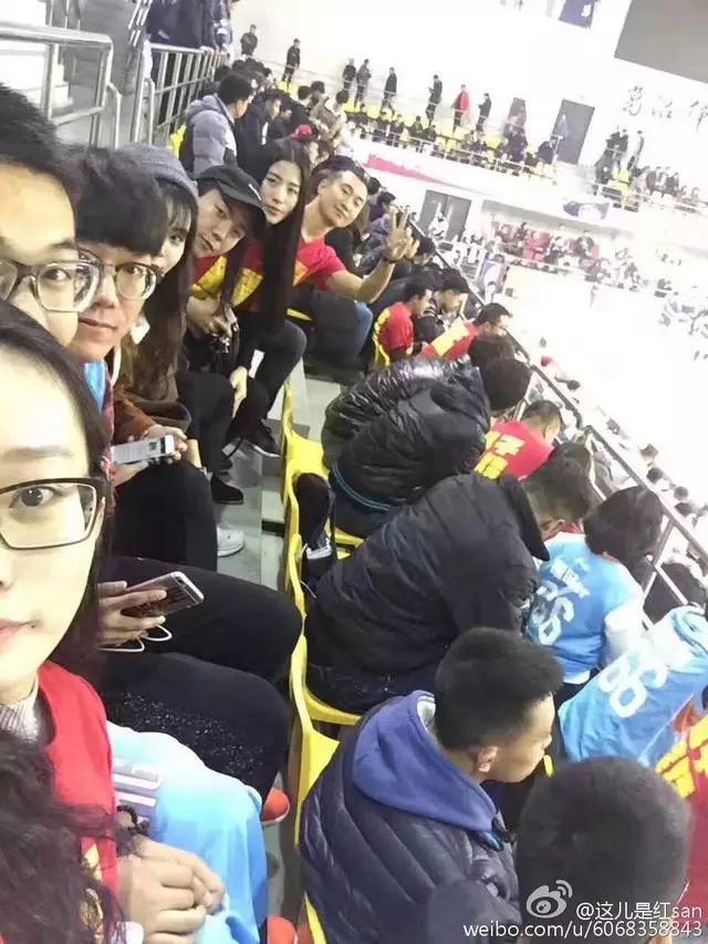 旧文|500球迷攻陷天津主场助飞虎7连胜周琦、孙桐林发微博感谢