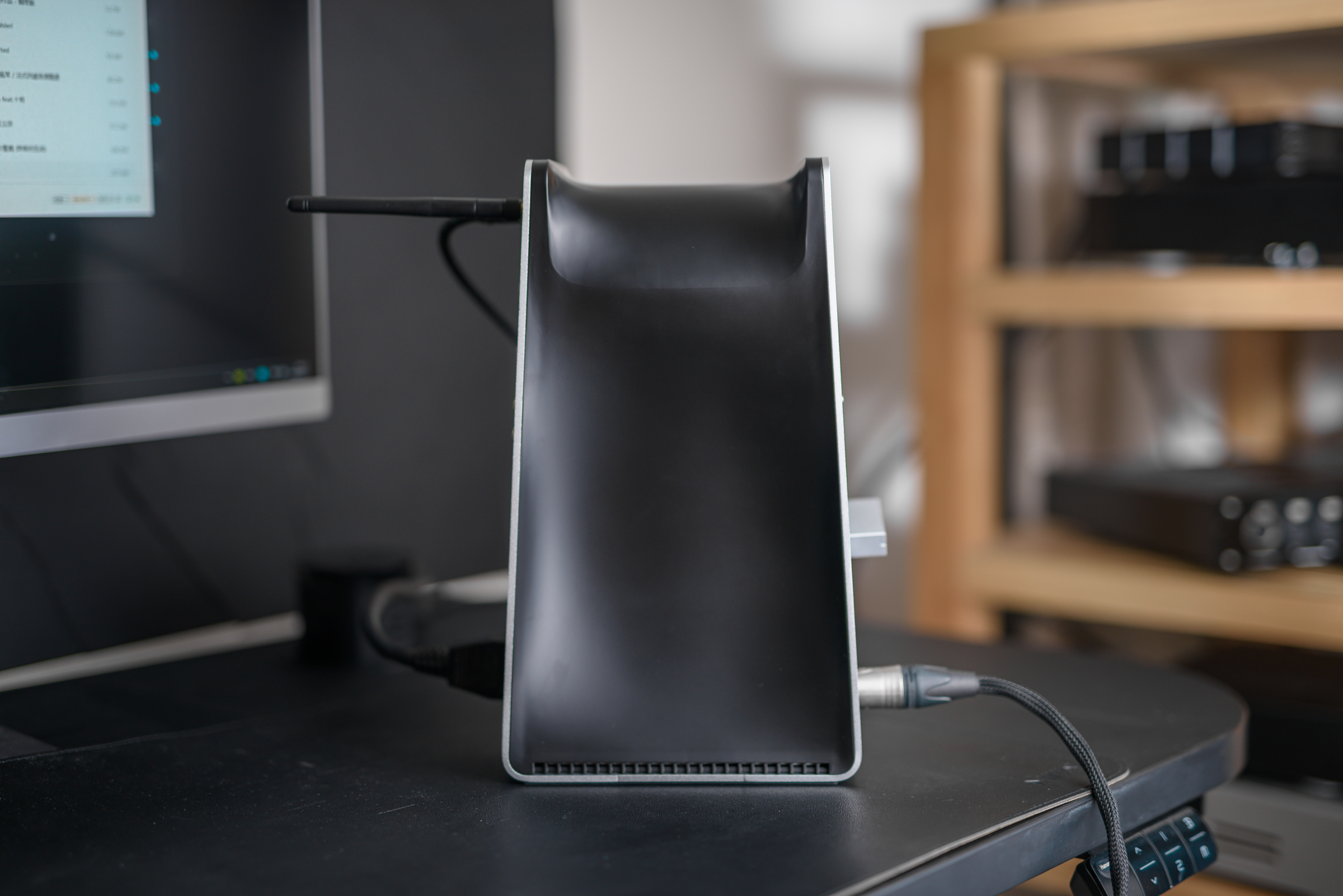 精悍如流星纯粹如清泉——简评HIFIMAN立式解码耳放一体机EF600