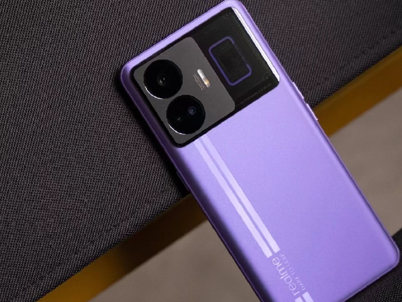 选手机要把钱花在刀刃上，2023最适合买的3款3000元档的手机