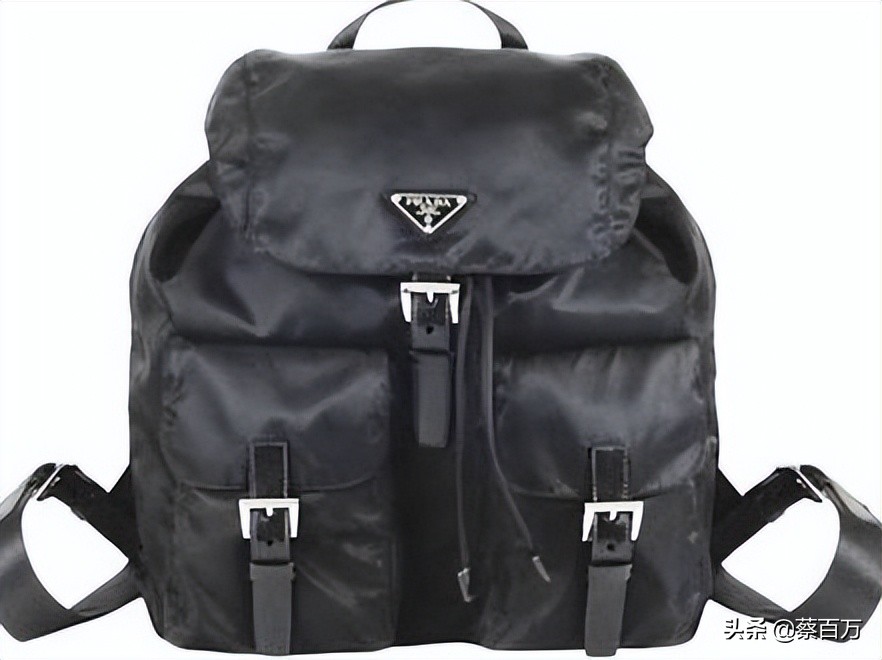 prada尼龙包经典款,不是真皮的奢侈品