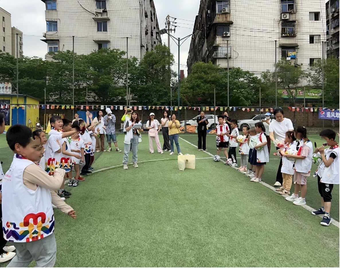 足球公益活动,少年足球公益活动