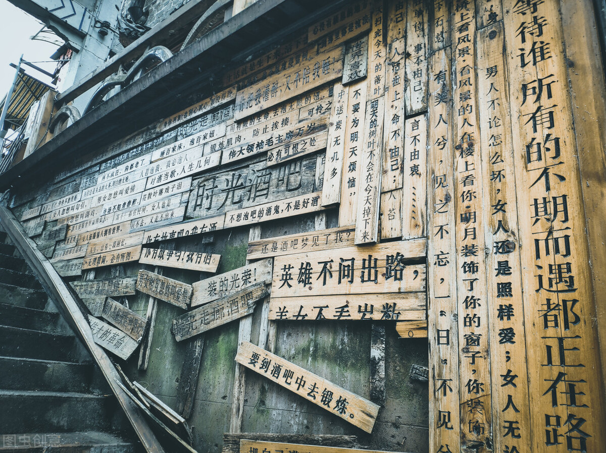 真正的有钱人和虚假的有钱人穿搭,真正的有钱人是什么样子的