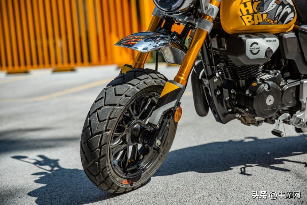 银钢150和蜜獾怎么选,平头哥蜜獾的战斗力有多强