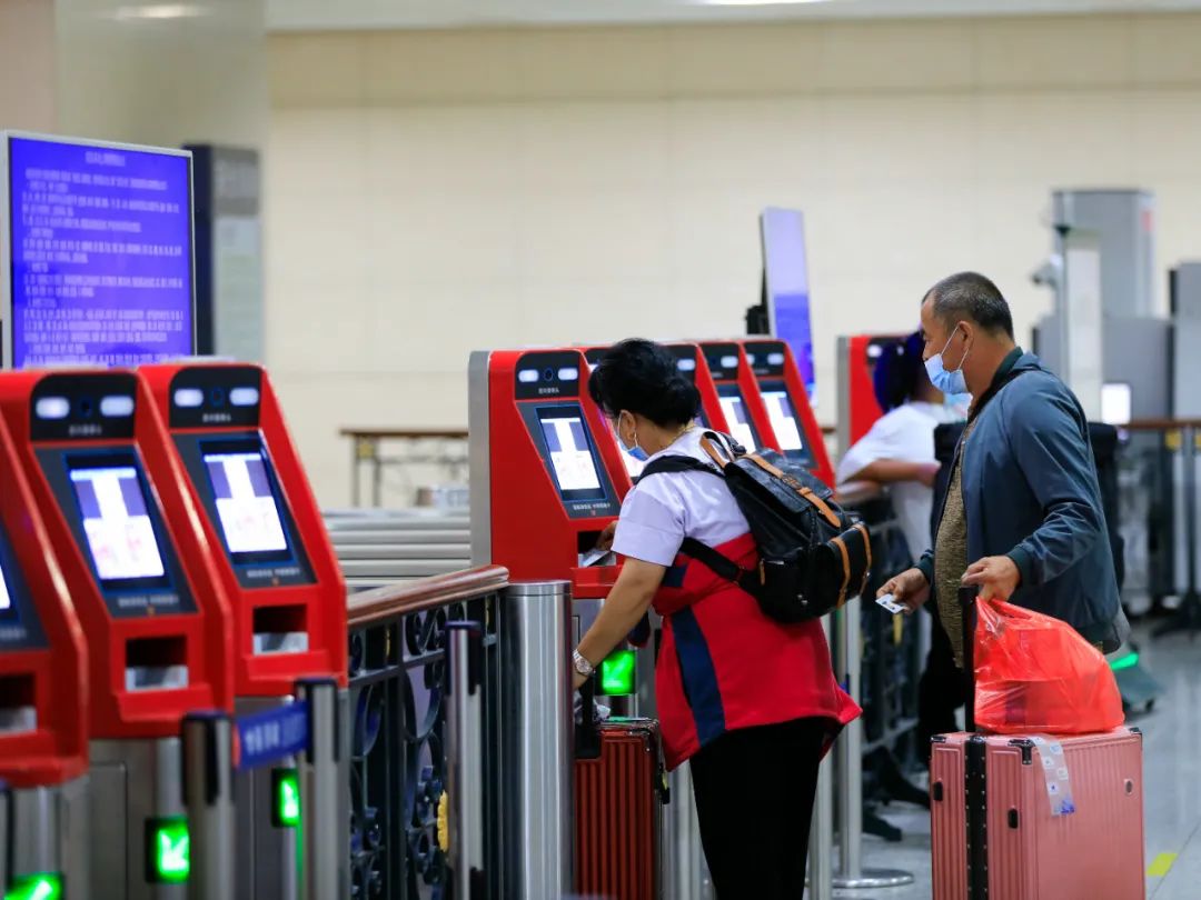 任何车站都能办理临时身份证吗,任何车辆都可以办理营运车辆吗