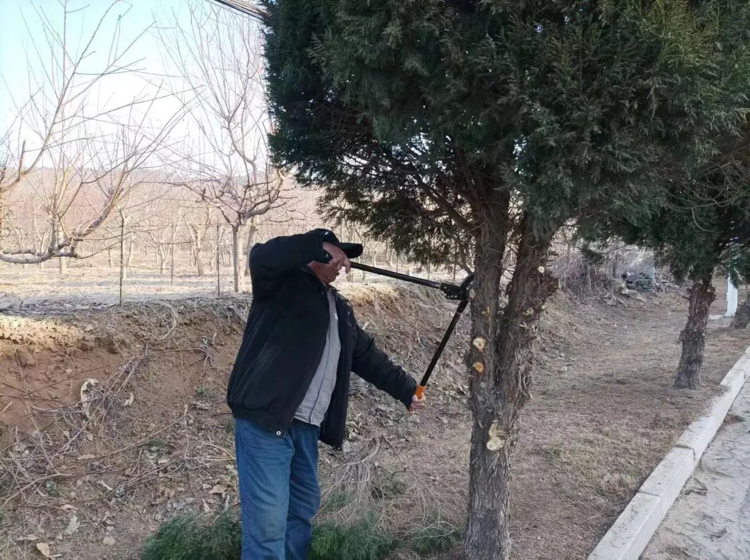 暖心摆渡架起警民连心桥,便民服务站架起干群连心桥