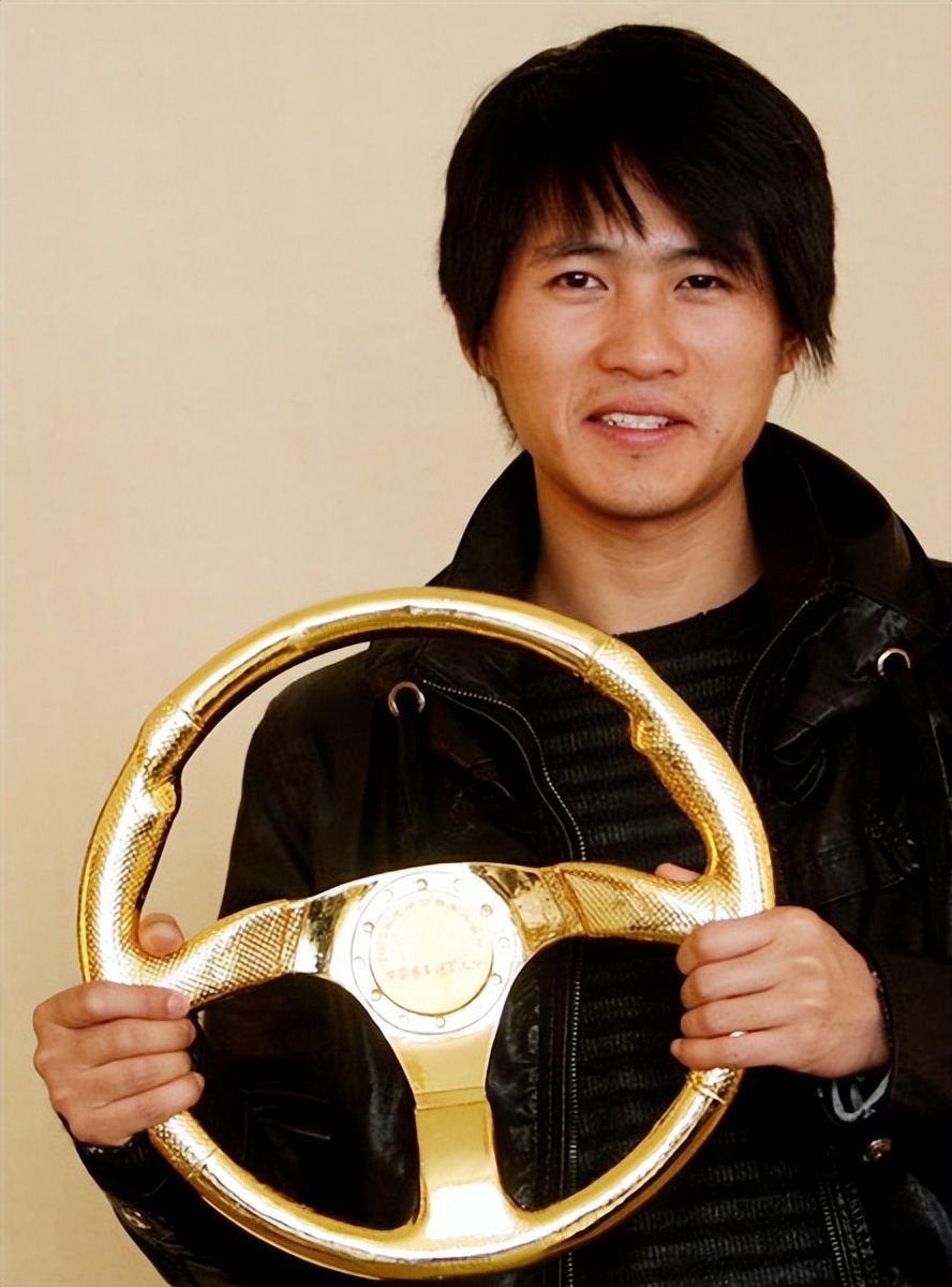 韩寒棱角被磨平全文,韩寒棱角磨平视频