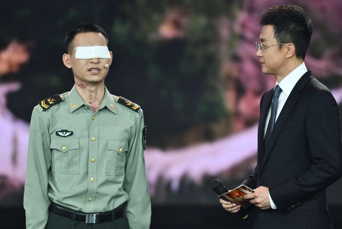 排雷英雄杜富国荣立几等功,讲解排雷英雄杜富国事迹