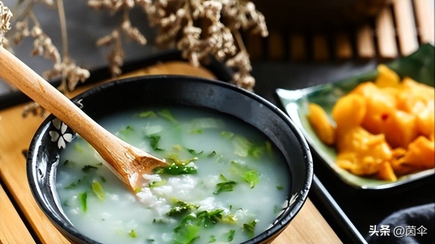 衣服上的顽固污渍怎么洗,衣服上的酱汁怎么去除小窍门