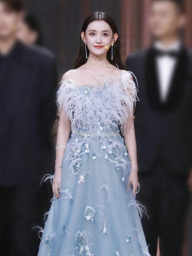 关晓彤于文文同框,于文文和关晓彤同框