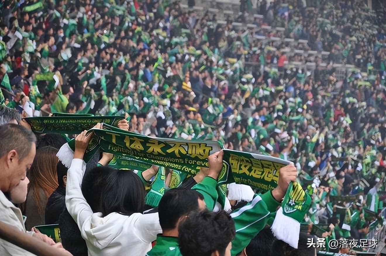 骂中国足球的人都去看球了？中超首轮平均上座率惊艳，行动更诚实