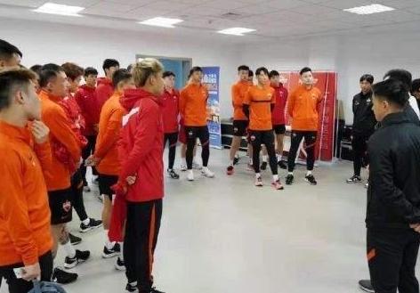 曝深足面临35亿巨额债务,深足欠薪郜林带头作用