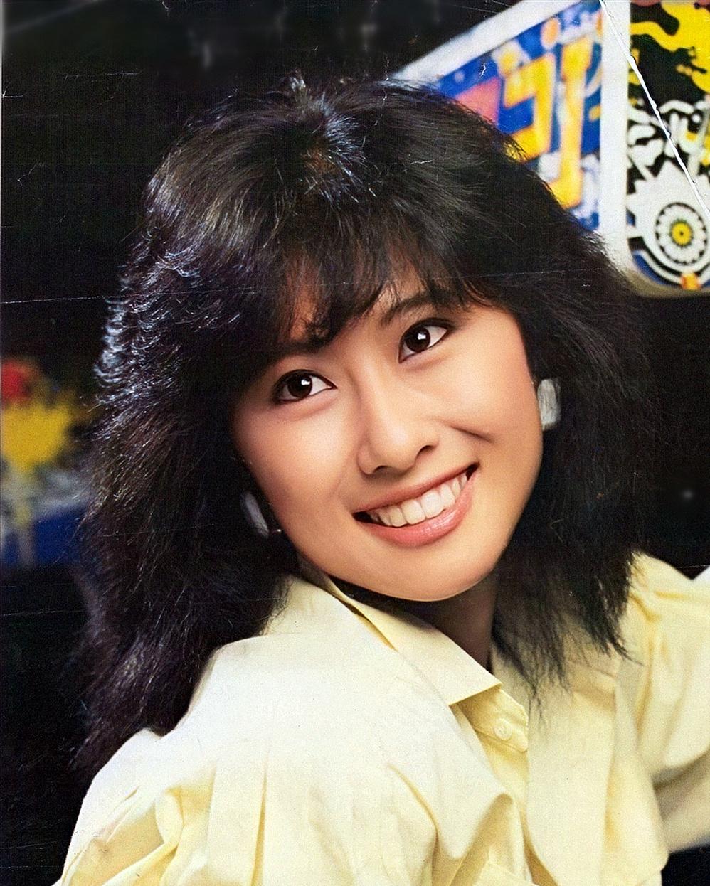 梅艳芳和叶倩文谁的气场大,叶倩文60岁仍唱功惊人