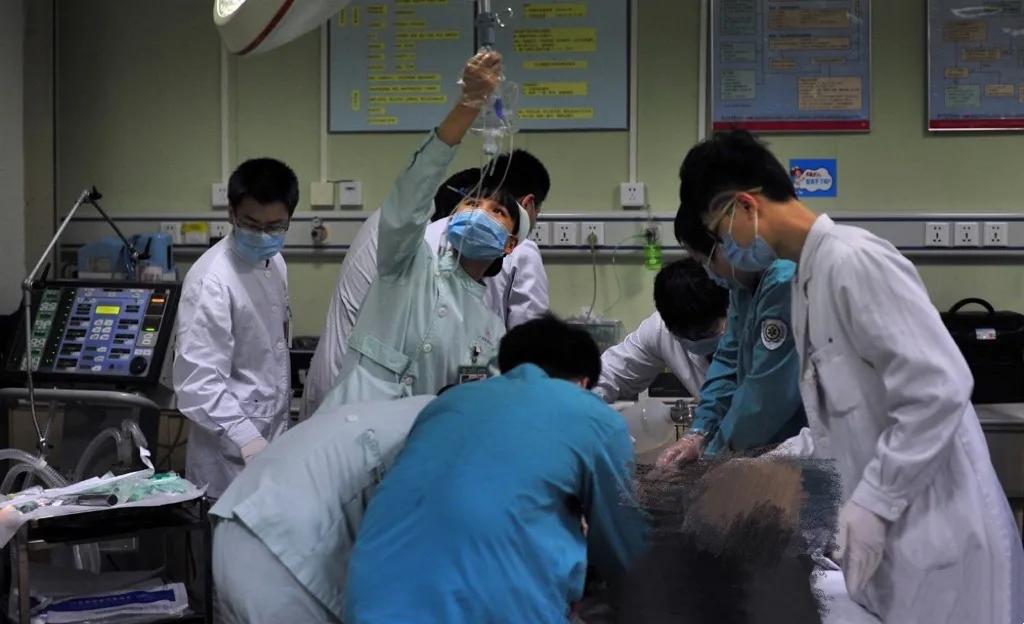 男子用针头刺护士20针被刑拘,男子用针头刺护士20针辟谣