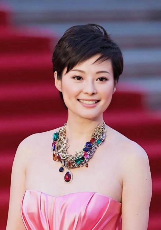 以为是假新闻其实是真新闻,撒贝宁郭京飞郭麒麟