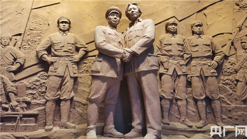 有关革命的诗词或故事,革命的诗词以及背景故事