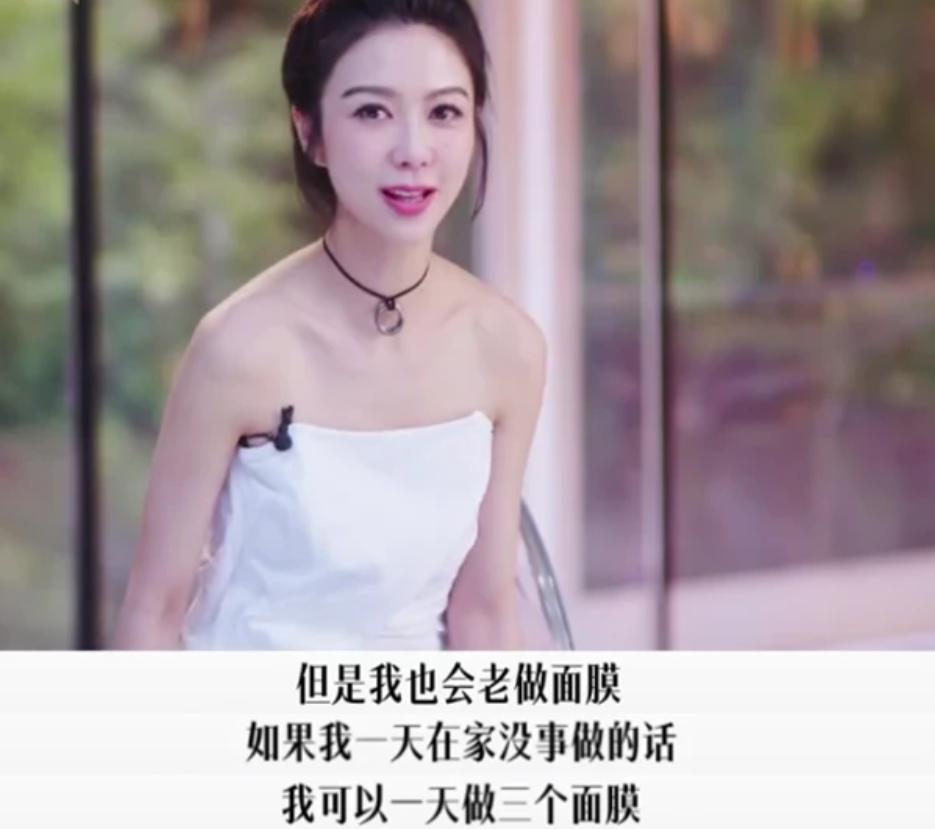 50岁女人不衰老的秘诀,50岁冻龄女人的保养