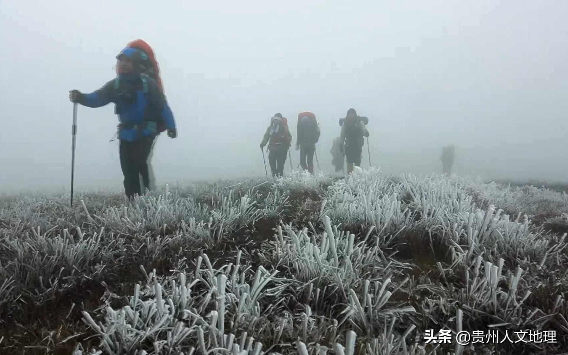 贵州深山恶魔之眼洞,探险中国贵州恶魔之眼