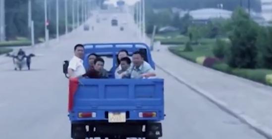 汶川地震幸存者缅怀逝者事件,缅怀512汶川地震中逝去的同胞