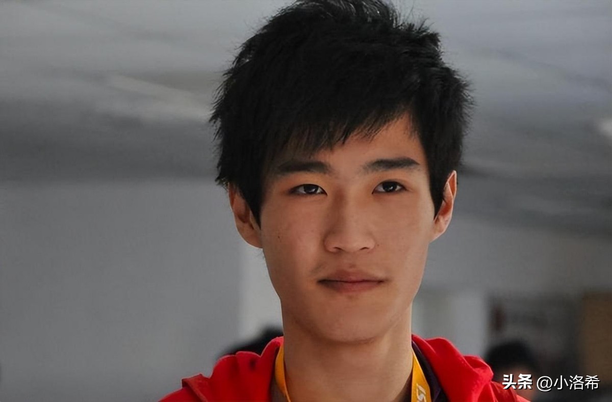 pis变成流浪汉了吗,pis开直播了吗