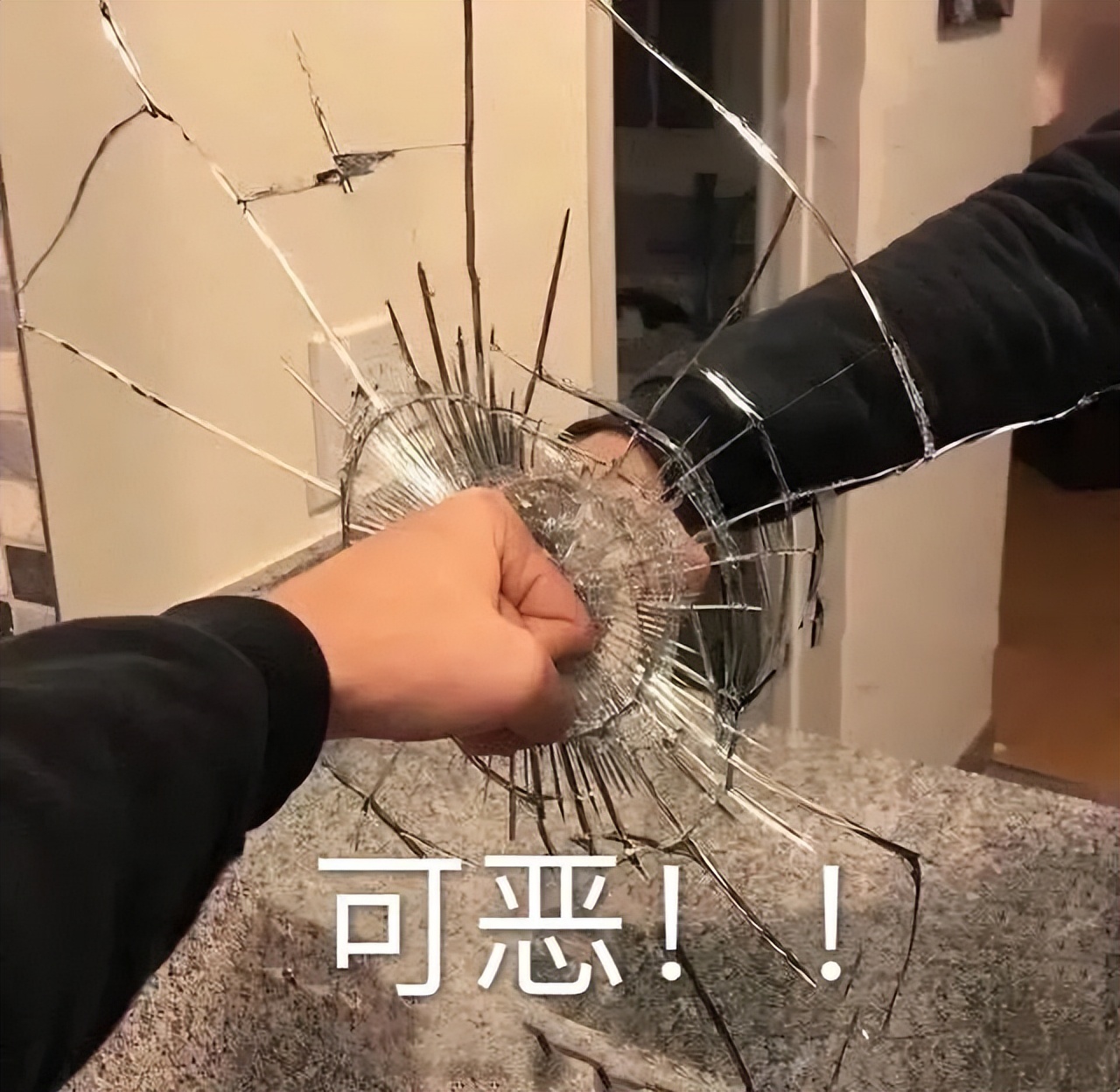 注意！注意！注意！冒充军警采购诈骗！安远警方追回全部被骗资金