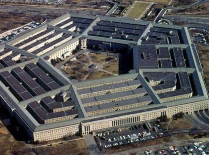 他16岁黑进五角大楼，差点按下*弹核**按钮，被称为世界第一黑客