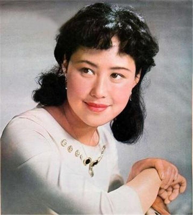 孙天相斯琴高娃的儿女近况,斯琴高娃与孙天相的婚姻状况