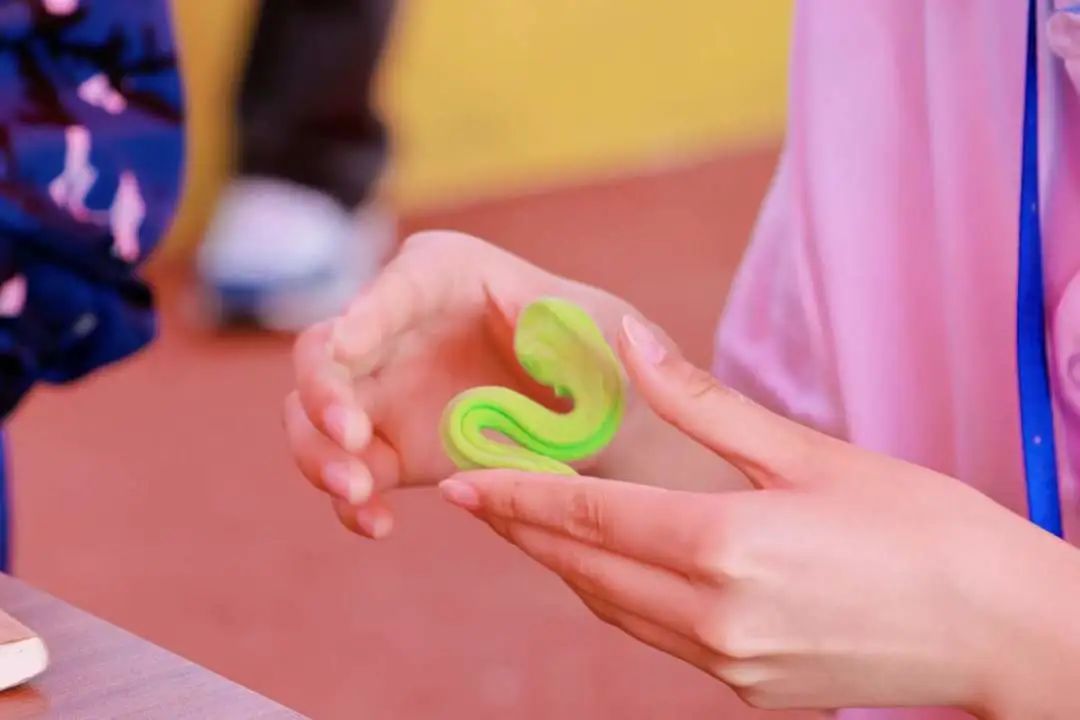 北大青鸟岳阳海纳软件学院女神节,岳阳北大青鸟海纳实训52班