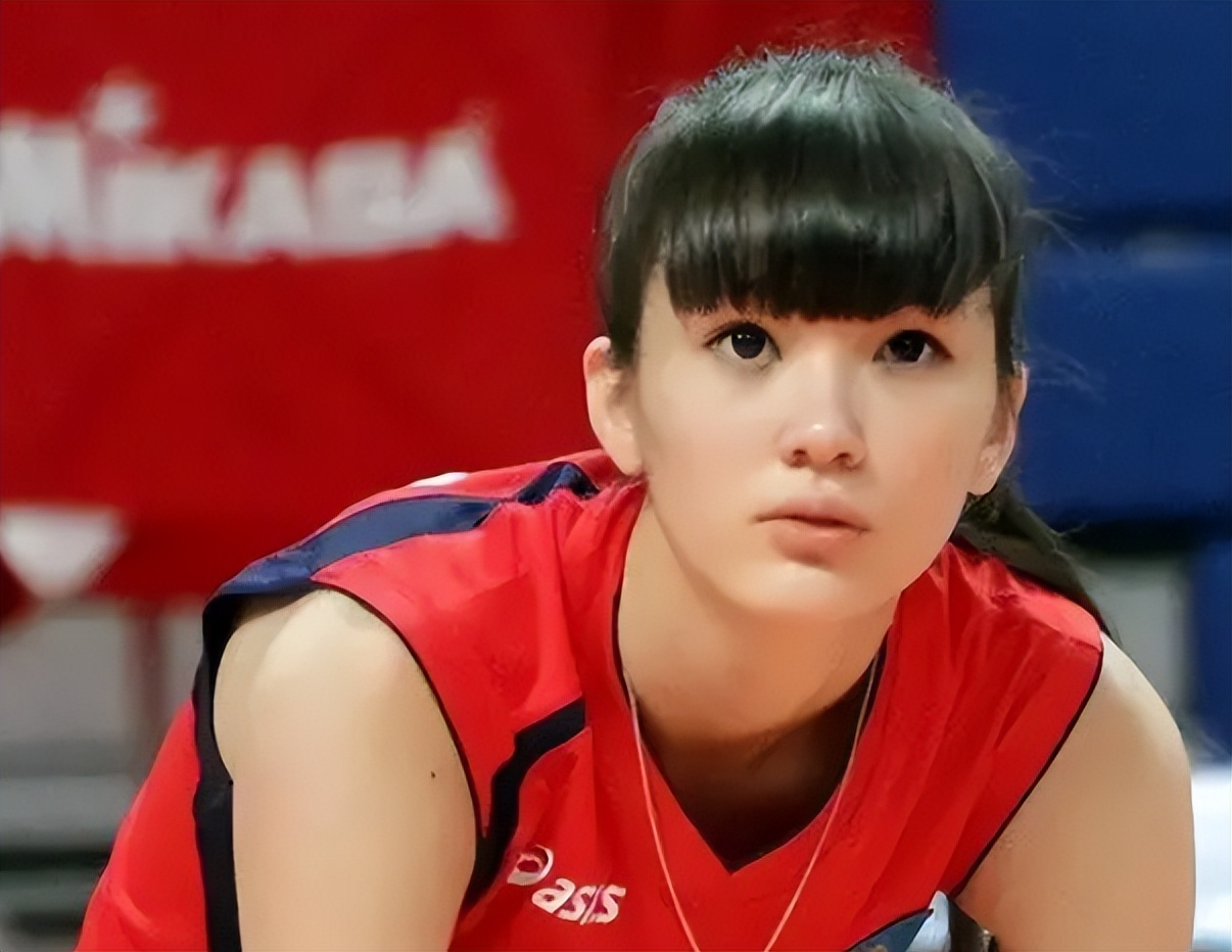世界前三主攻排球少年,26岁排球美女