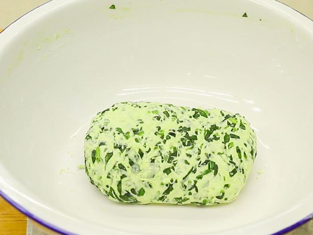 骨头汤虾皮不补钙真正补钙的食品,鸡蛋牛奶虾皮骨头汤补钙