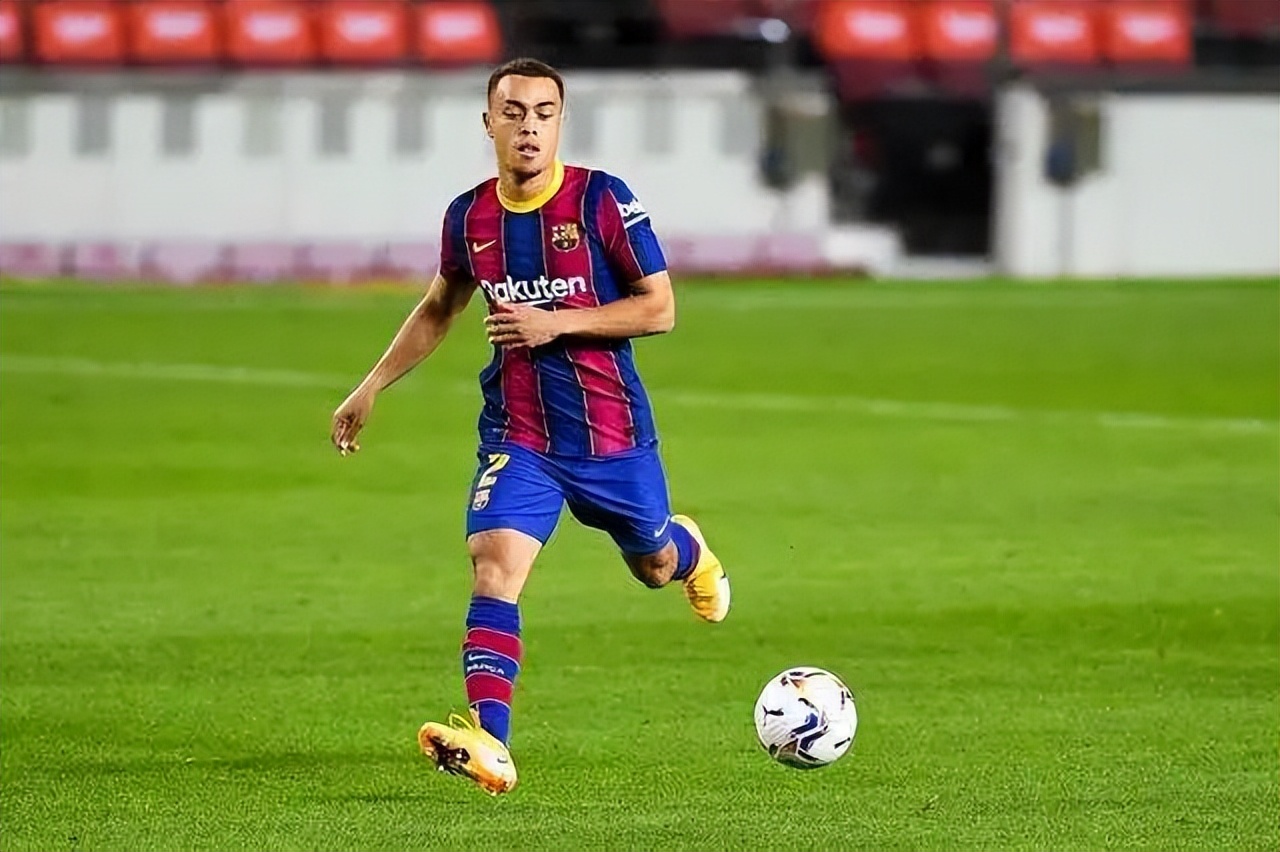 巴萨足球转会新闻,巴萨转会拜仁的球员转会曼城