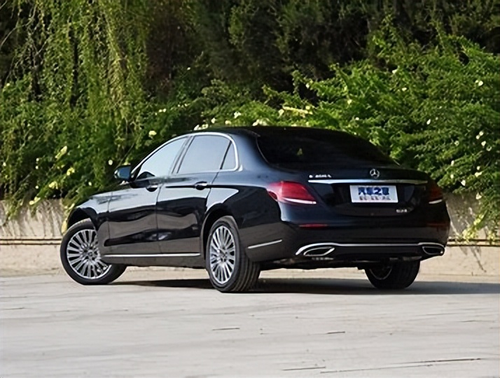 为什么懂车的都换17寸轮毂,汽车16寸轮毂换成17寸轮毂合法吗