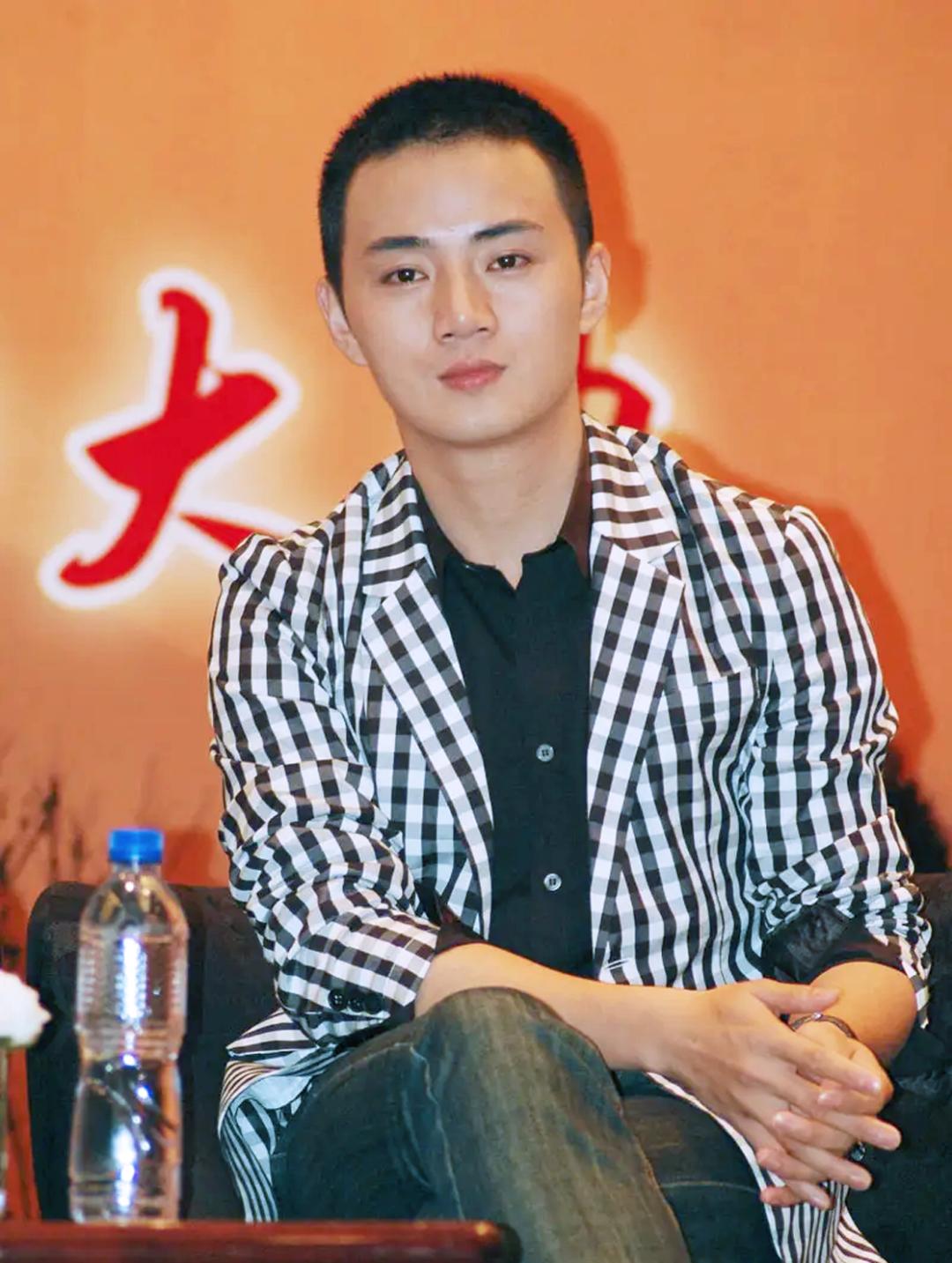 盘点6个红不起来的男明星,红得一塌糊涂的4位明星