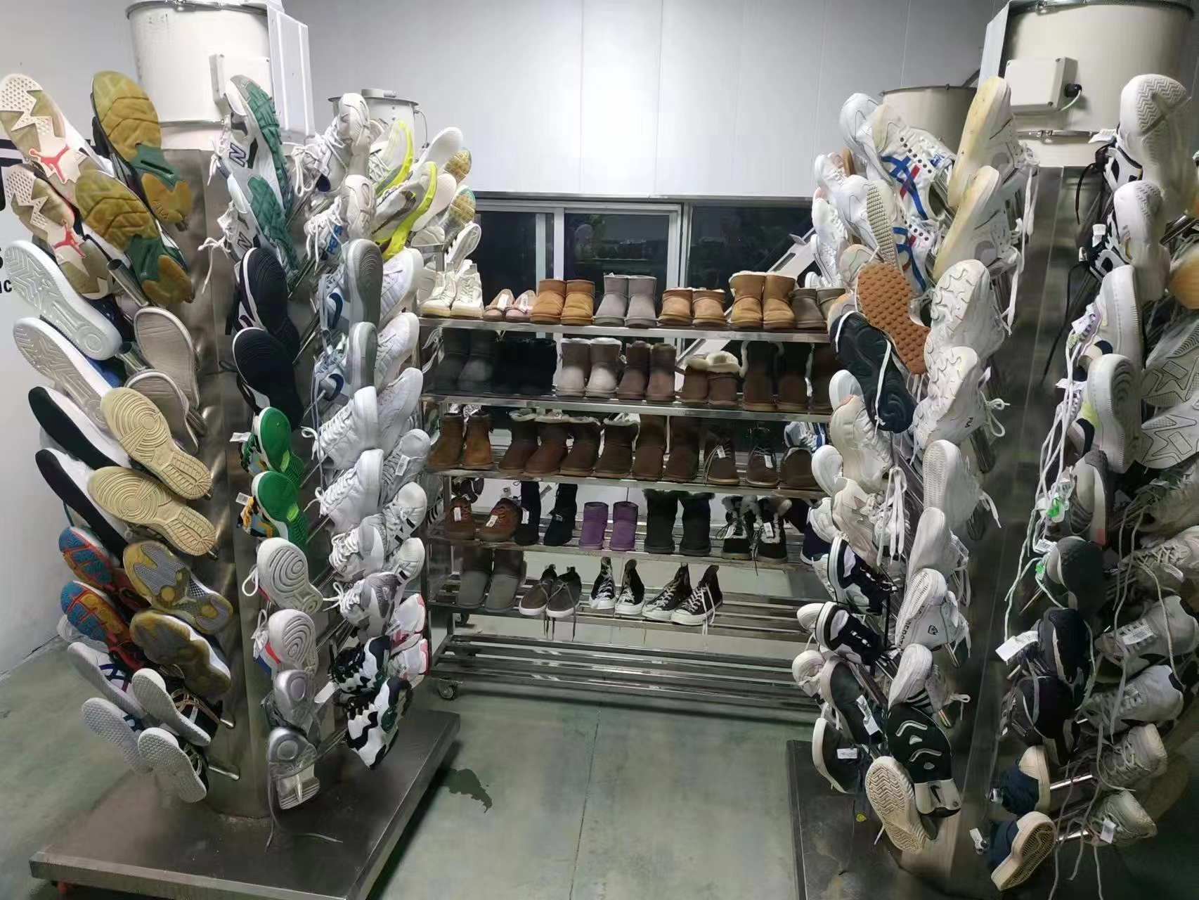 开洗鞋店三年赚1000万,挑战开一家洗鞋店一年赚30万