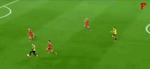 亲历两期银河战舰的拉莫斯与利物浦复兴基石的范戴克，你中意谁？