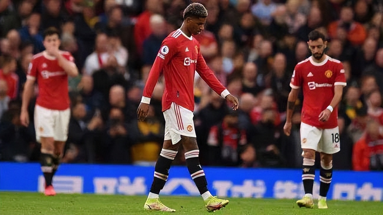 巴萨曼联欧联杯阿森纳,巴萨被逆转曼联挺进十六强