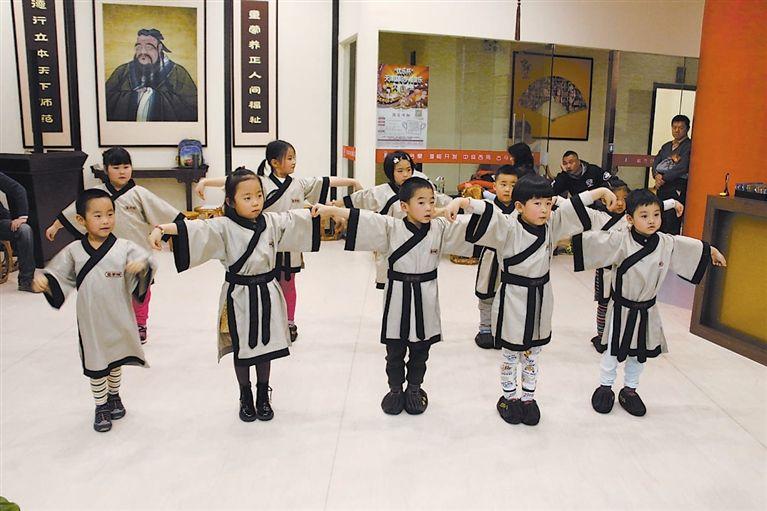 各类国学班为何不能代替义务教育,国学班值得报吗