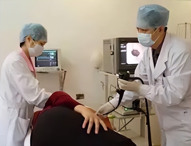 普通肠镜和无痛胃镜有什么区别,无痛肠镜与普通肠镜有啥区别