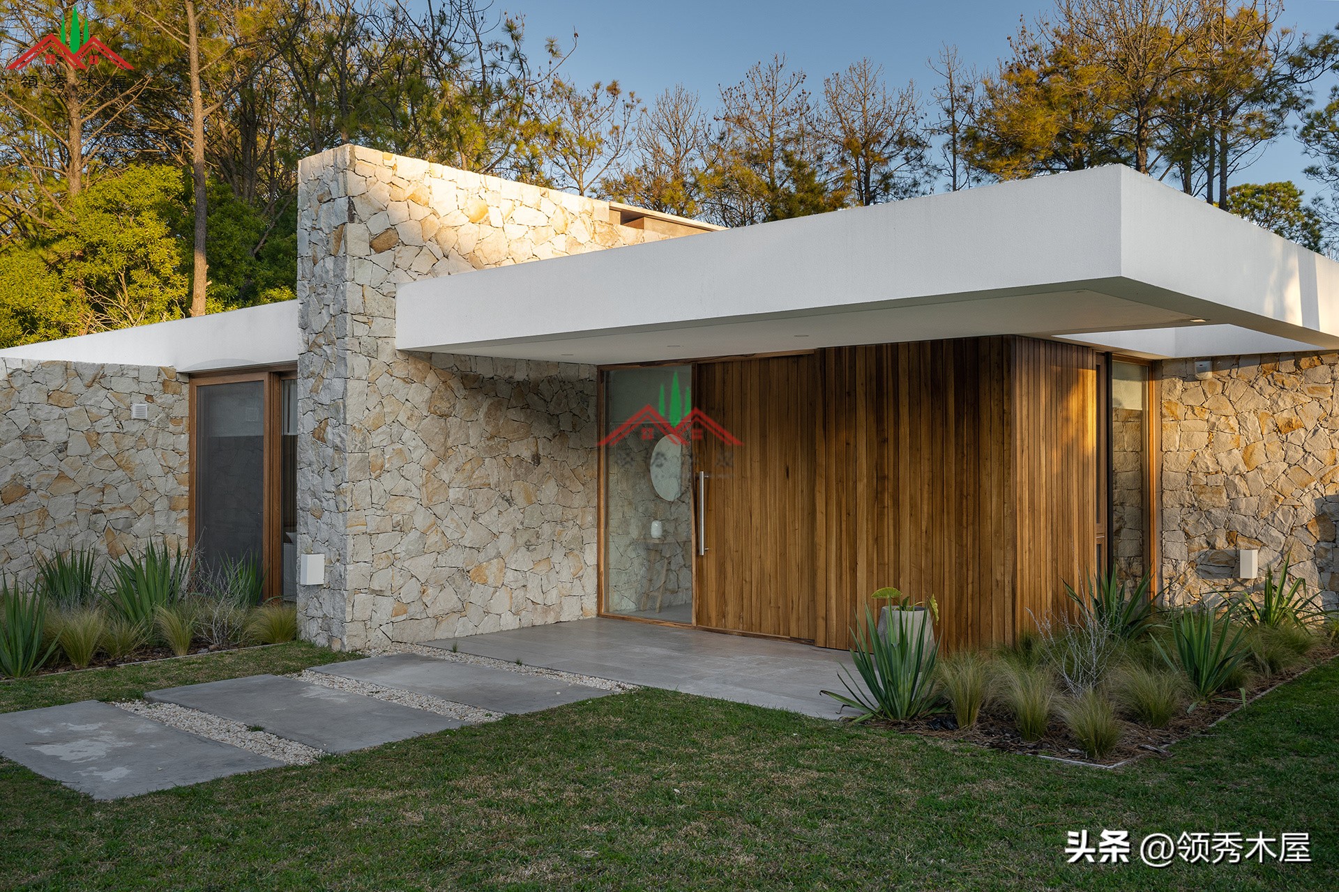 看完这个用木头装修的房子我肠子都悔青了农村的房子后悔装修早了