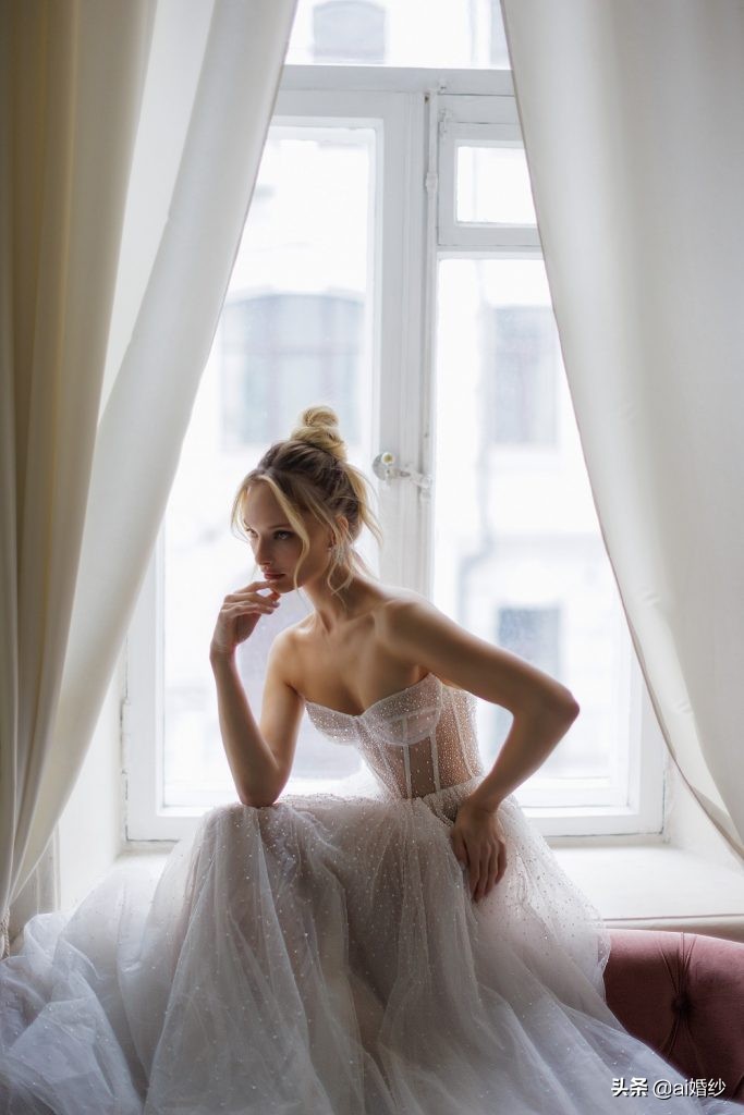 julievino高级定制礼服,julievino2018婚纱秀