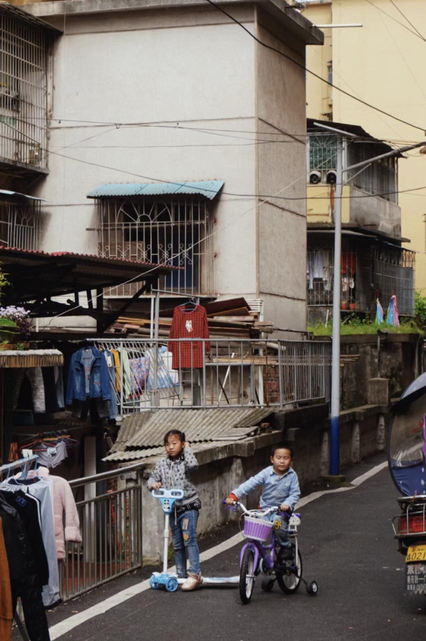 湖南美食小县城,湖南第二大最穷城市