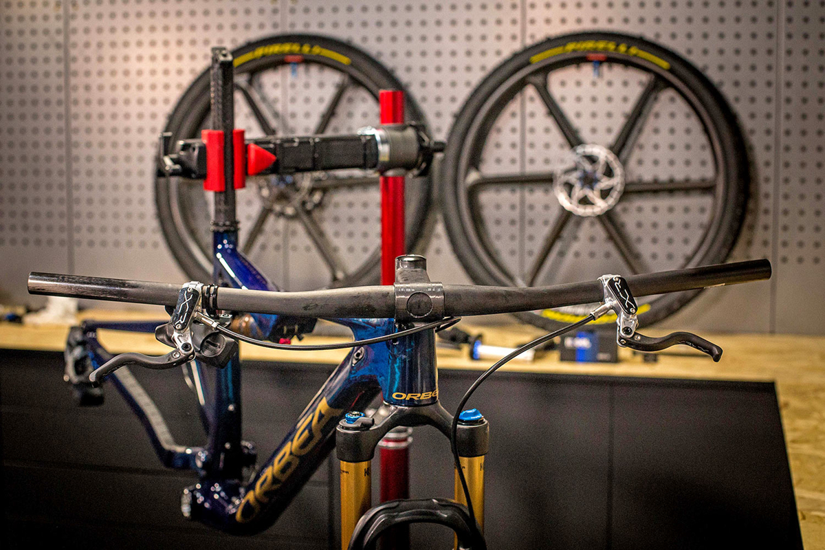 整车8.85千克​Orbea携手Brujula打造轻量XC软