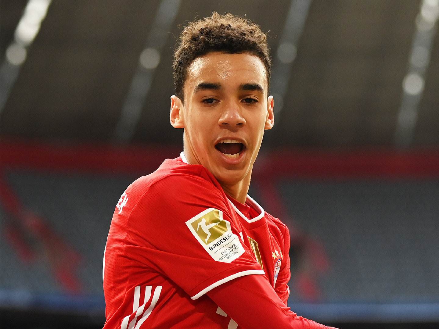 林克：布兰特需要提高基本功，穆西亚拉可以参照普拉尼奇的踢法